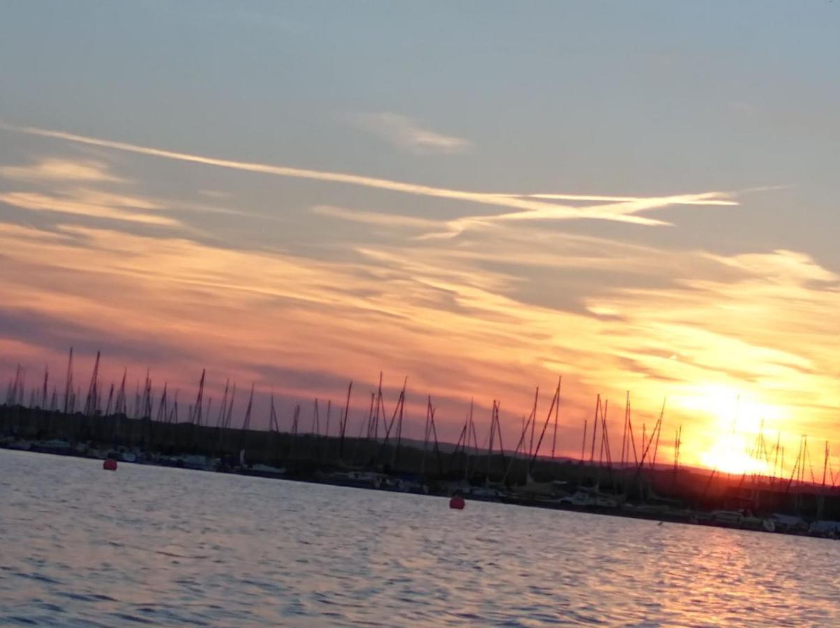 Pfahlbau Sunset II Toplage Inklusive Elektroboot Rust Esterno foto