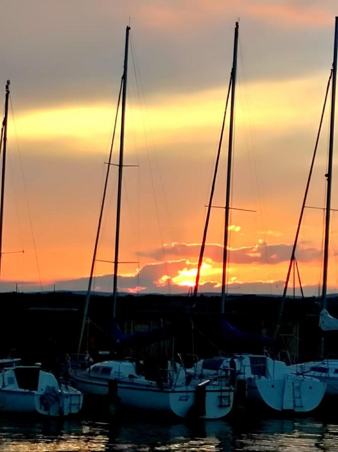 Pfahlbau Sunset II Toplage Inklusive Elektroboot Rust Esterno foto